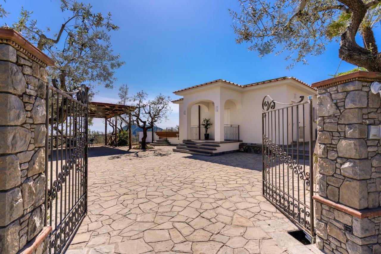 Villa Rusinella Minimalist Retreat With Sea Views Massa Lubrense Exterior foto